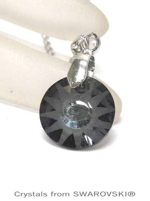 *ARRIVALS* BIJOU SWAROVSKI CRYSTAL SUN NECKLACE