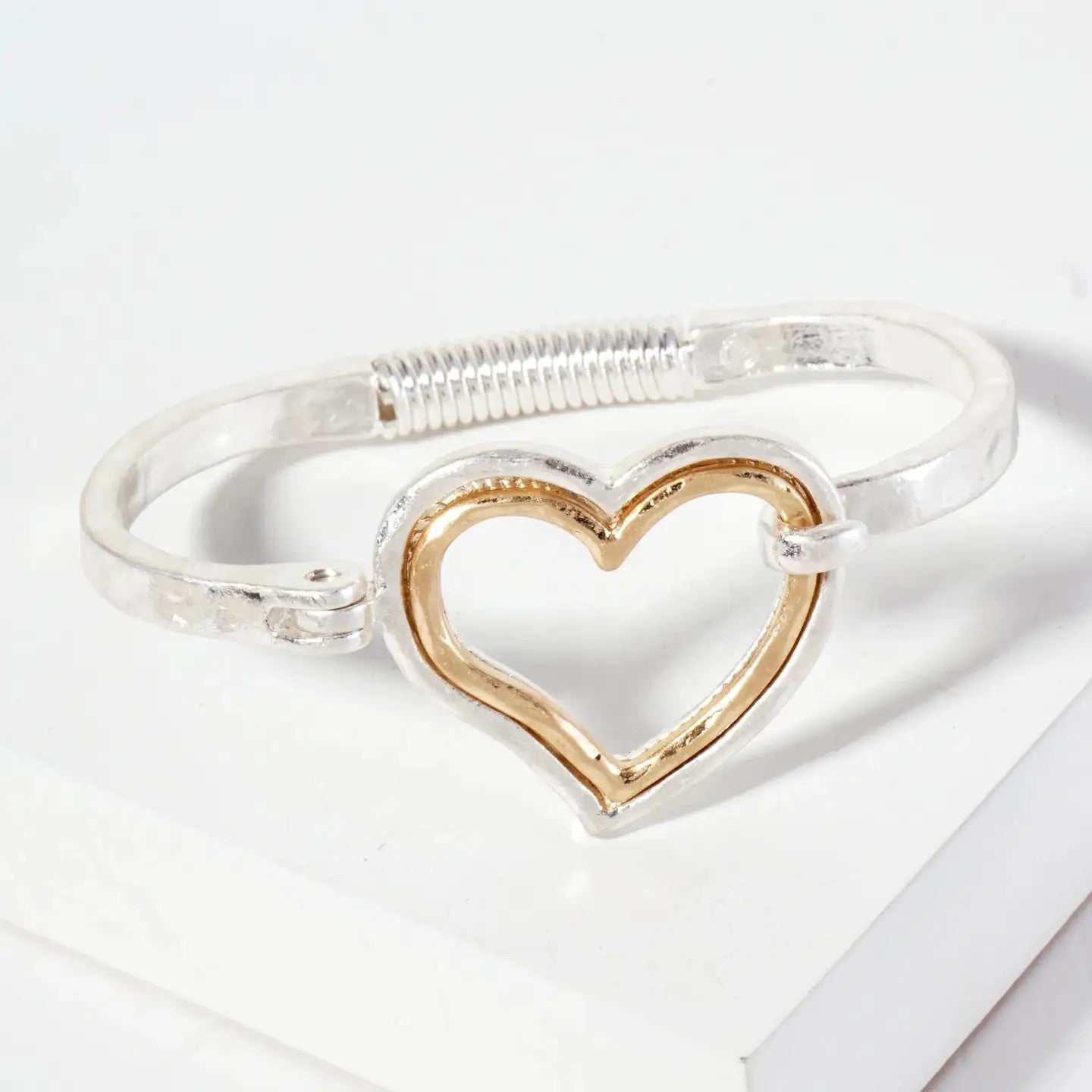 Bijou Bangle Brass Hammered Heart - Love Story