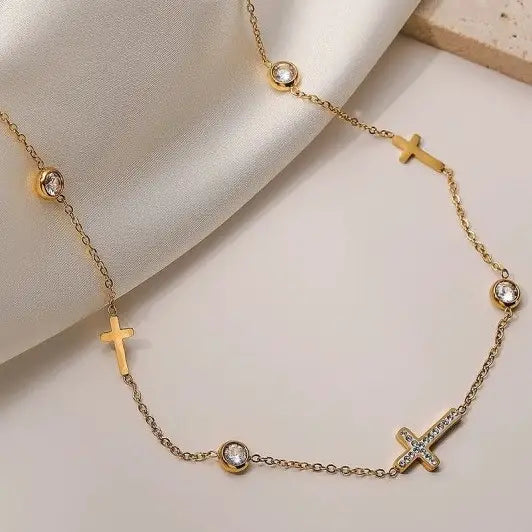 BIJOU Cross Necklace 18k Stainless Steele