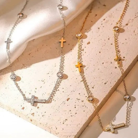 BIJOU Cross Necklace 18k Stainless Steele