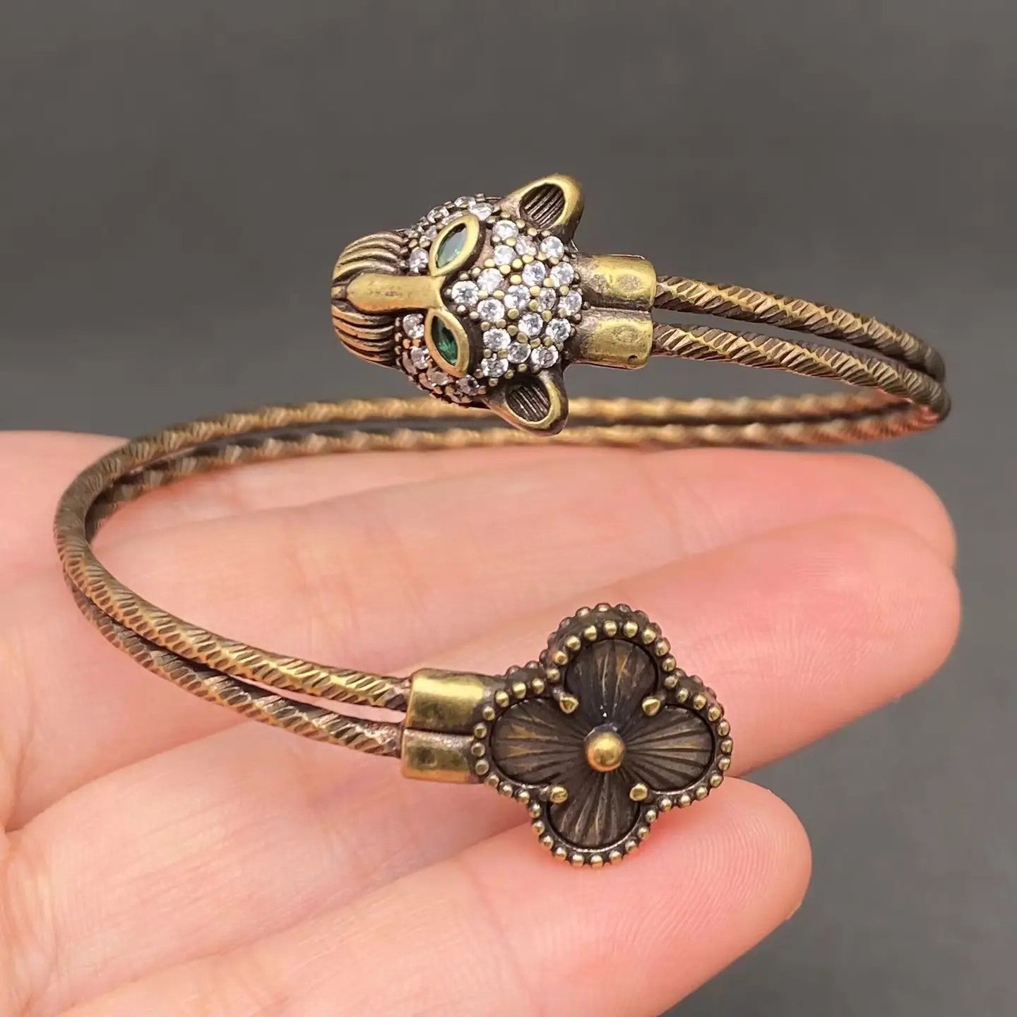 Bijou Bangle Clover Bronze Crystal Leopard With Emerald Eyes