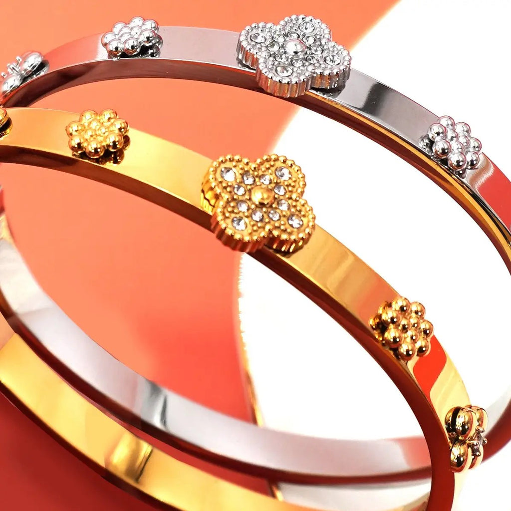 Bijou Bangle Clover Vintage 18K Stainless