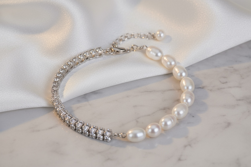 BIJOU Luxury MixMedia Rhinestone Bracelet – Stainless Steel, Gold, Rhinestone & Fresh W Pearl