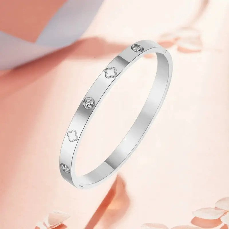 Bijou Bangle Clover/Heart 18K Stainless
