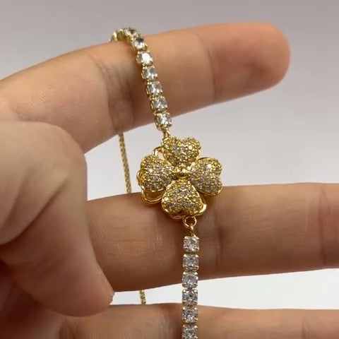 Bijou Adjustable Elevator Clover Spinners